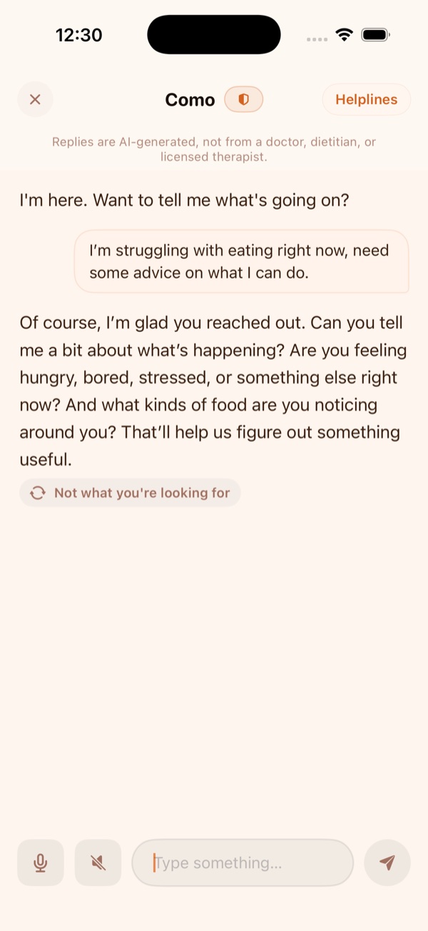 Como chat screen with AI-generated support, a user message, and text and voice controls